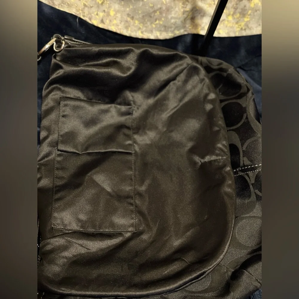 Coach Zoe Large Hobo (Signature Black) EUC - Picture 4 of 14